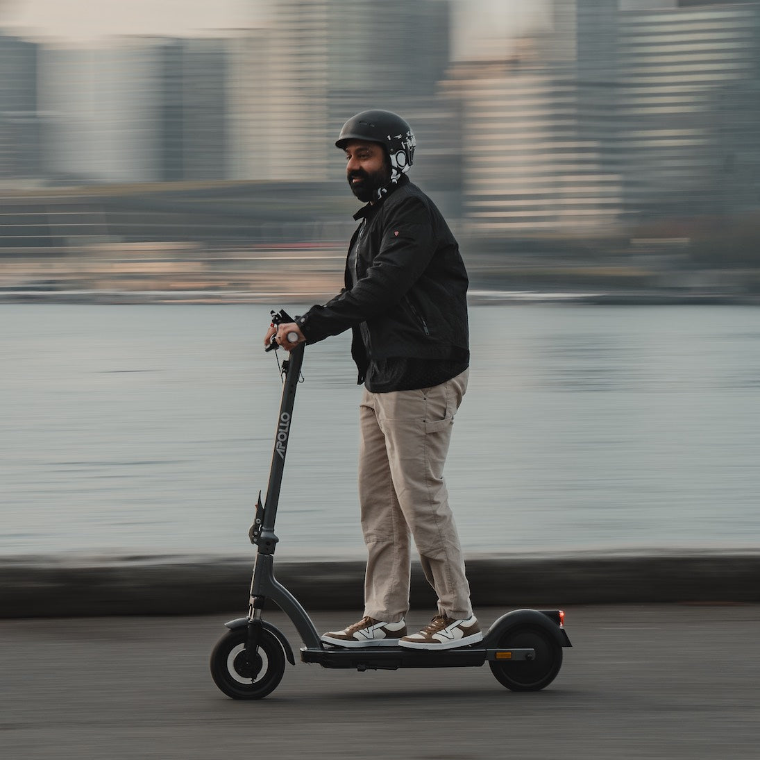 EZbike Canada : Apollo Air E-Scooter