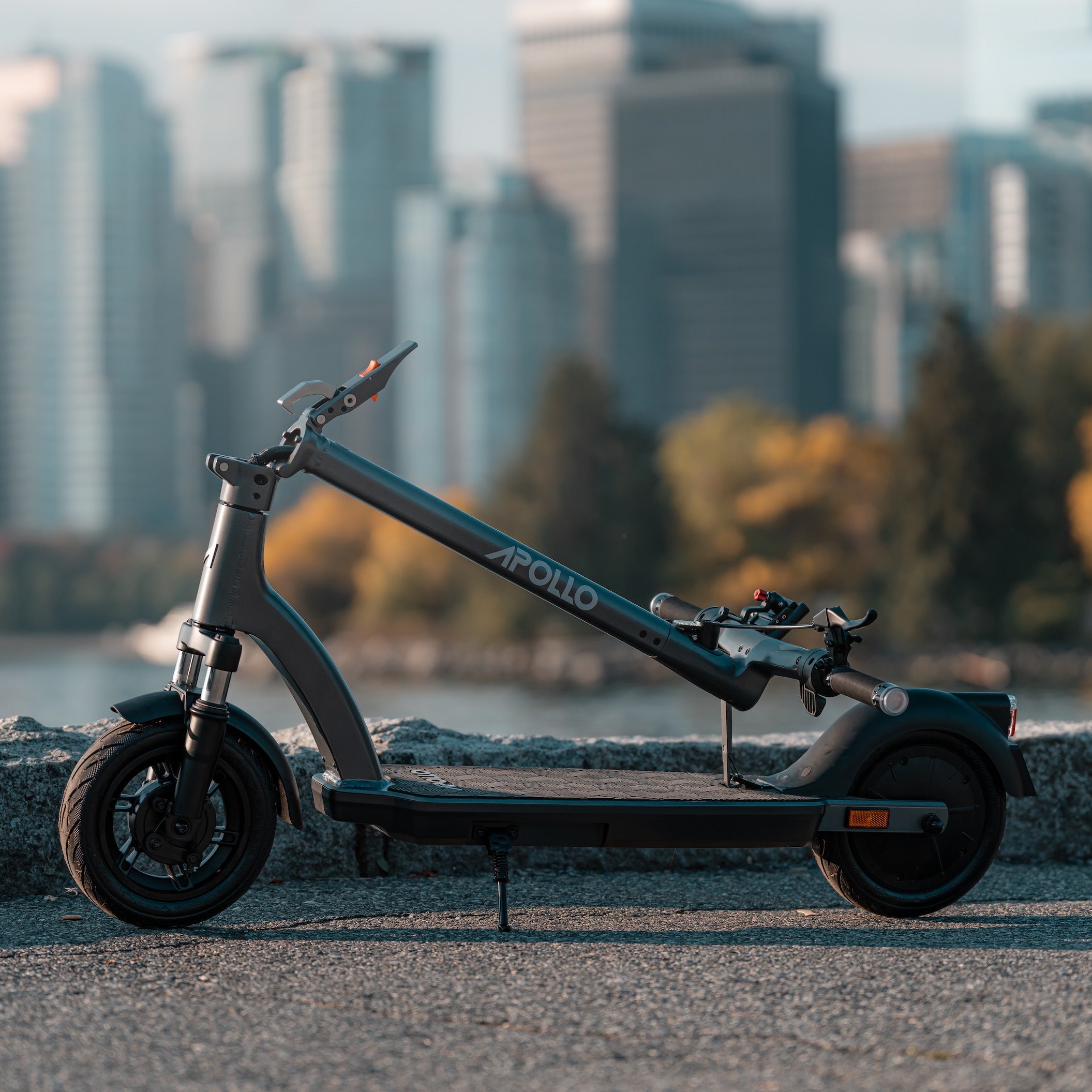 EZbike Canada : Apollo Air E-Scooter